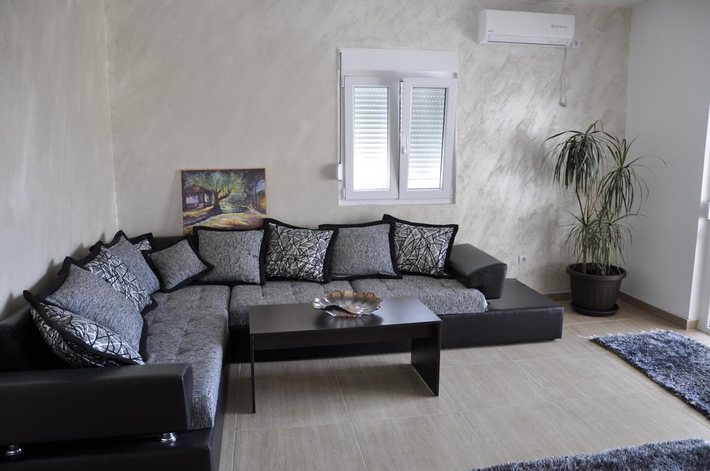 Aparthotel Stijovic Bar Room photo